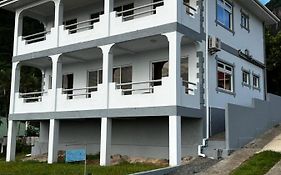 Western Ocean Breeze Self Catering